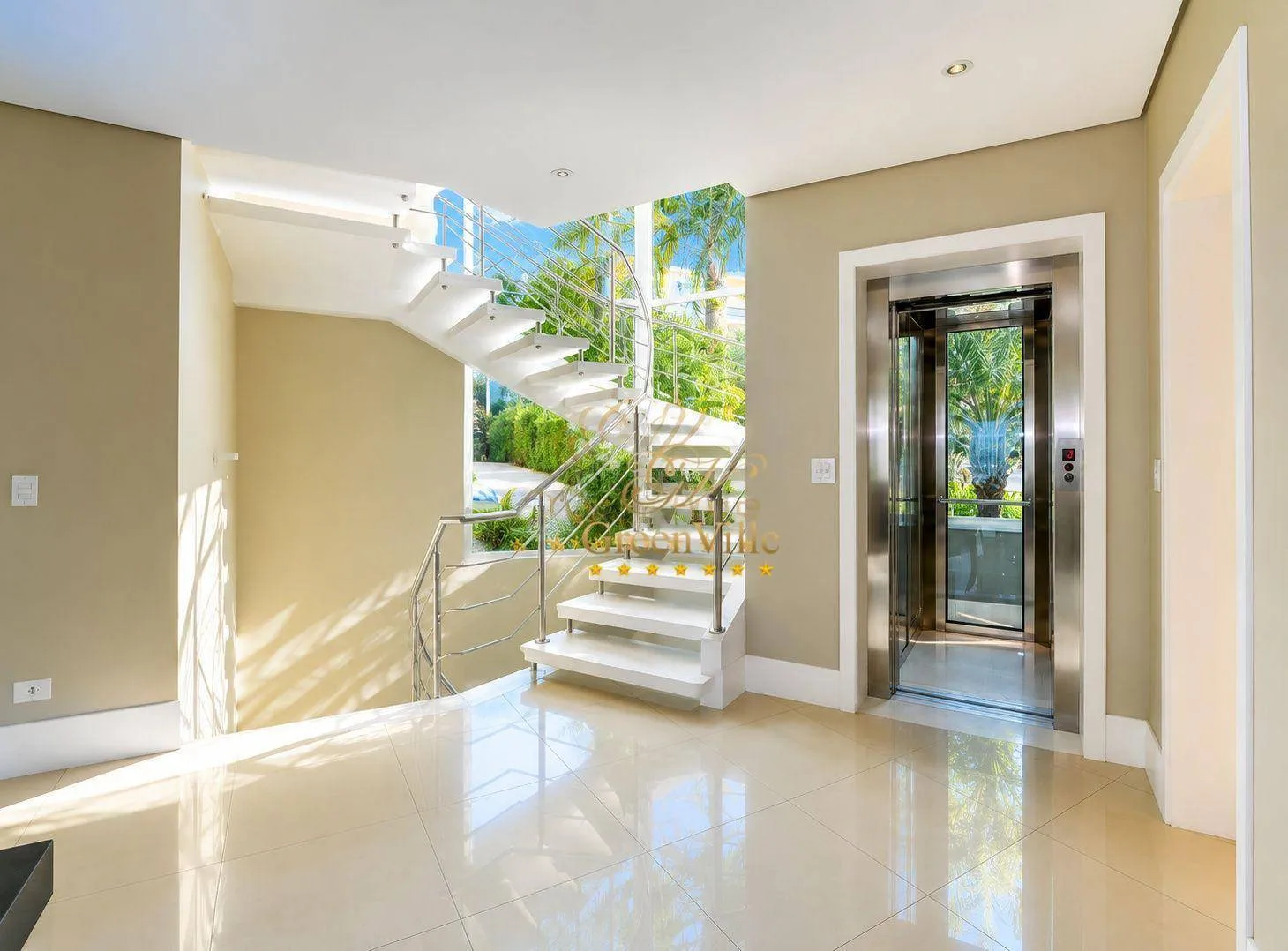 House with 4 en-suite bedrooms and private BBQ — photo 2