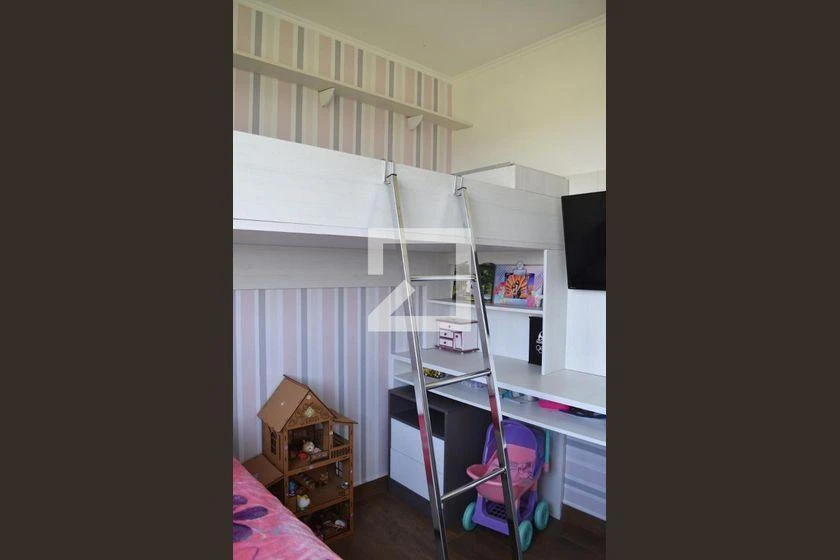 2-bedroom apartment with a washing machine in Curitiba — photo 17