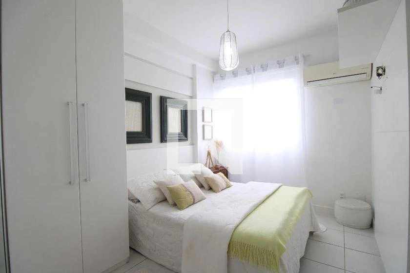 Furnished apartment, 83 m², with a glass-enclosed balcony — photo 15