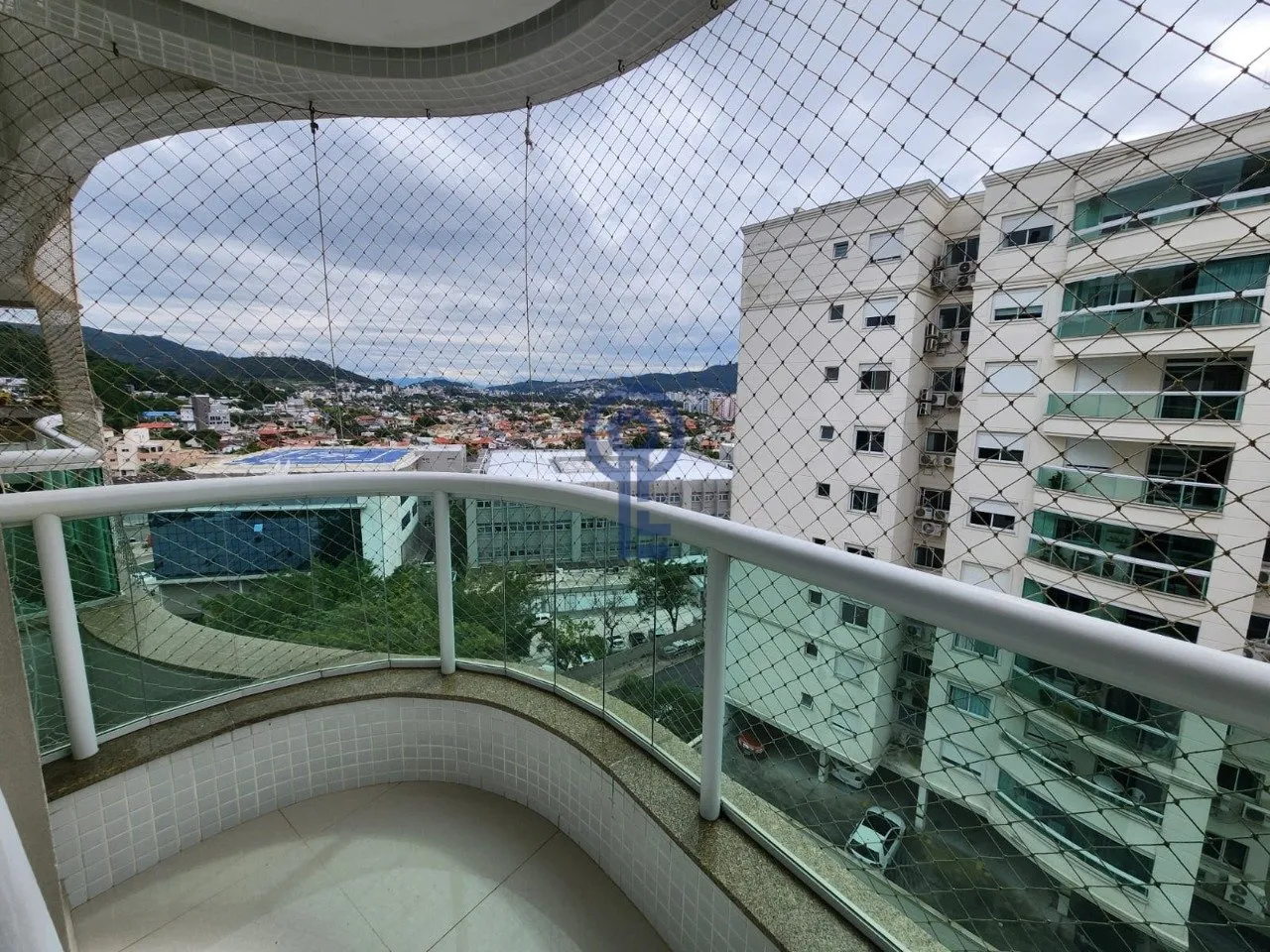 Furnished 4-bedroom apartment with 1 en-suite bath — photo 29