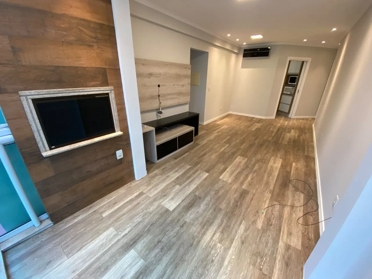 Home office in a 2-bedroom apartment, 66 m² — photo 4
