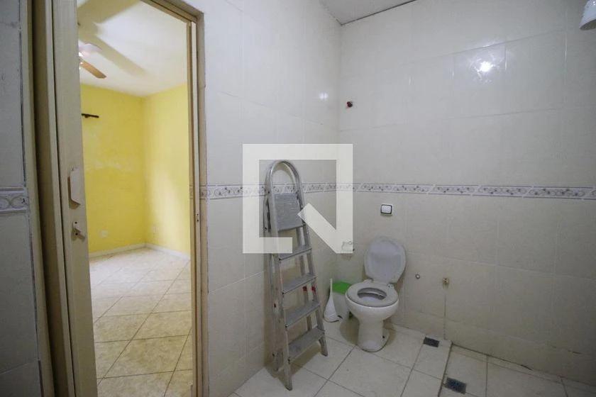 Apartamento de 260 m² com banheira e espaço de home office — photo 40