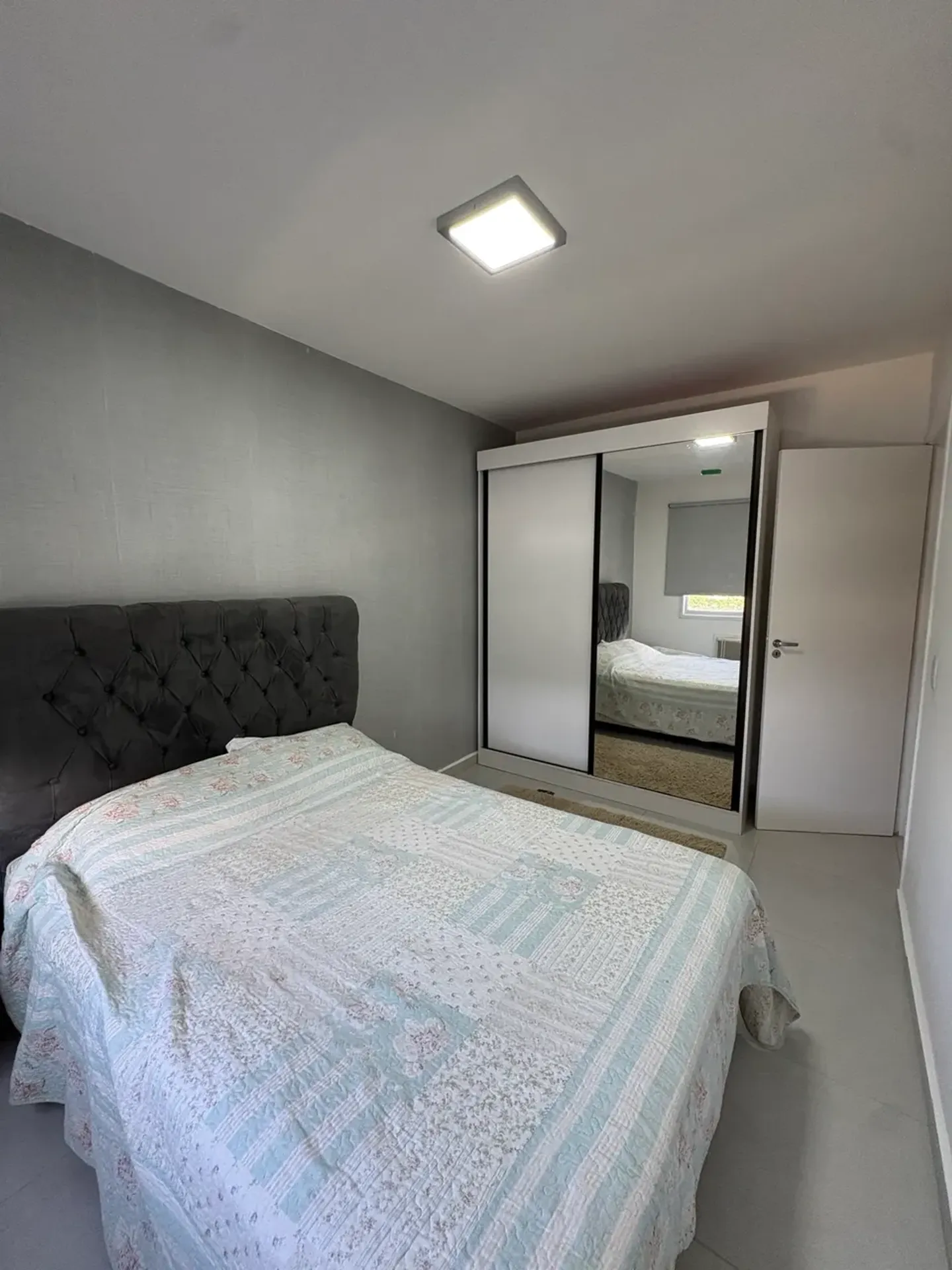 Apartment on the 12th floor with a mountain view — photo 4
