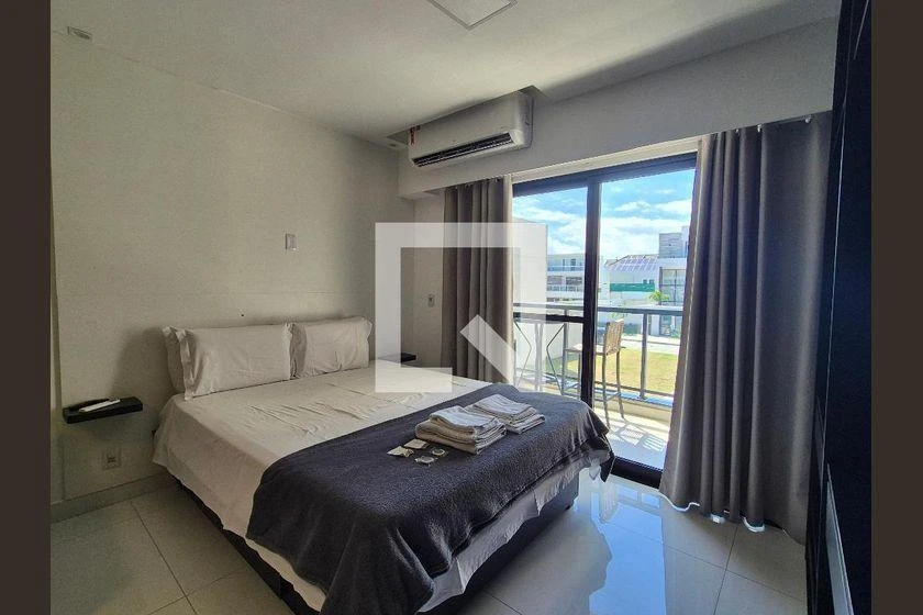 Furnished 45 m² studio with 1 bedroom and balcony — photo 4