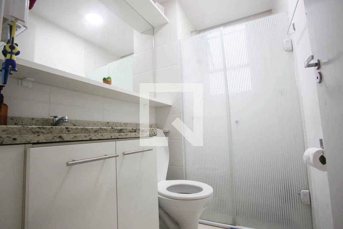 Apartamento com 2 quartos e cozinha fechada — photo 25