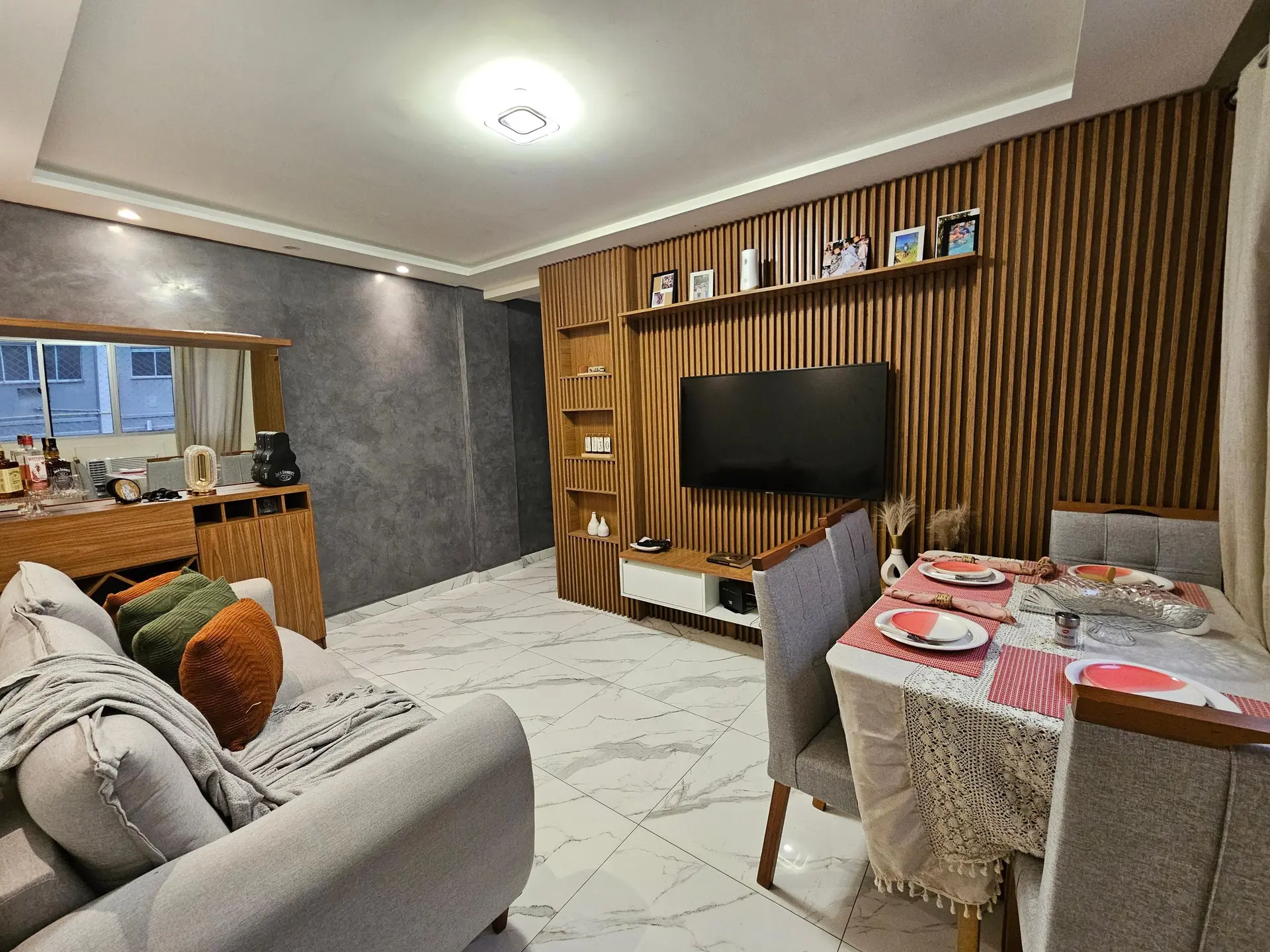 2-bedroom apartment in a building with a pool — photo 6