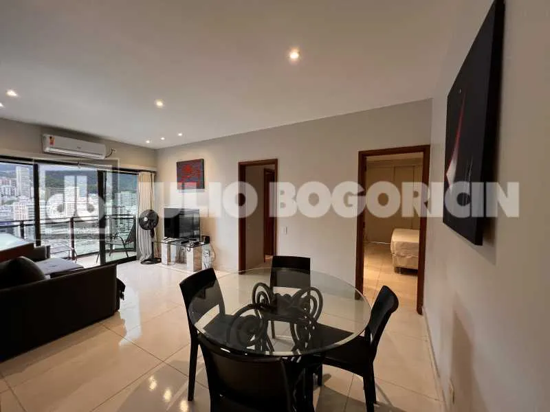 2-bedroom apartment in a building with a sauna — photo 11