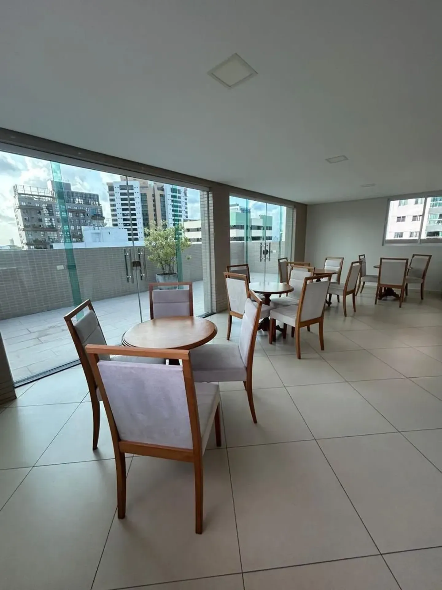 2-bedroom apartment with a dryer in João Pessoa — photo 2