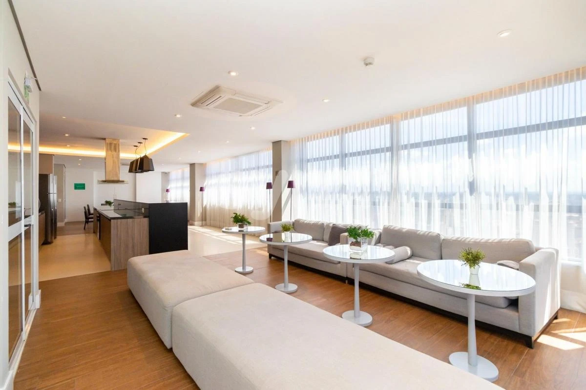 Furnished 1-bedroom apartment with balcony and 55 m² — photo 55