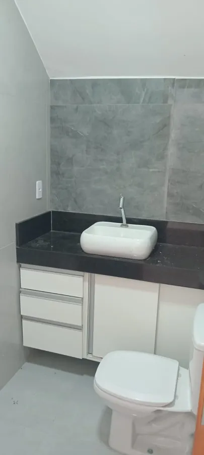 4 quartos e janelas do piso ao teto: casa de 260 m² — photo 12