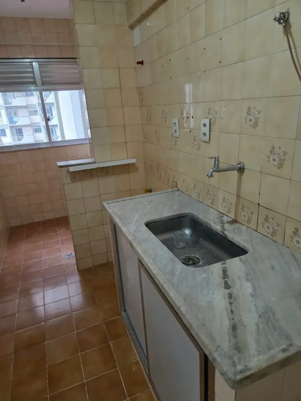 2-bedroom apartment in a building with a pool — photo 2