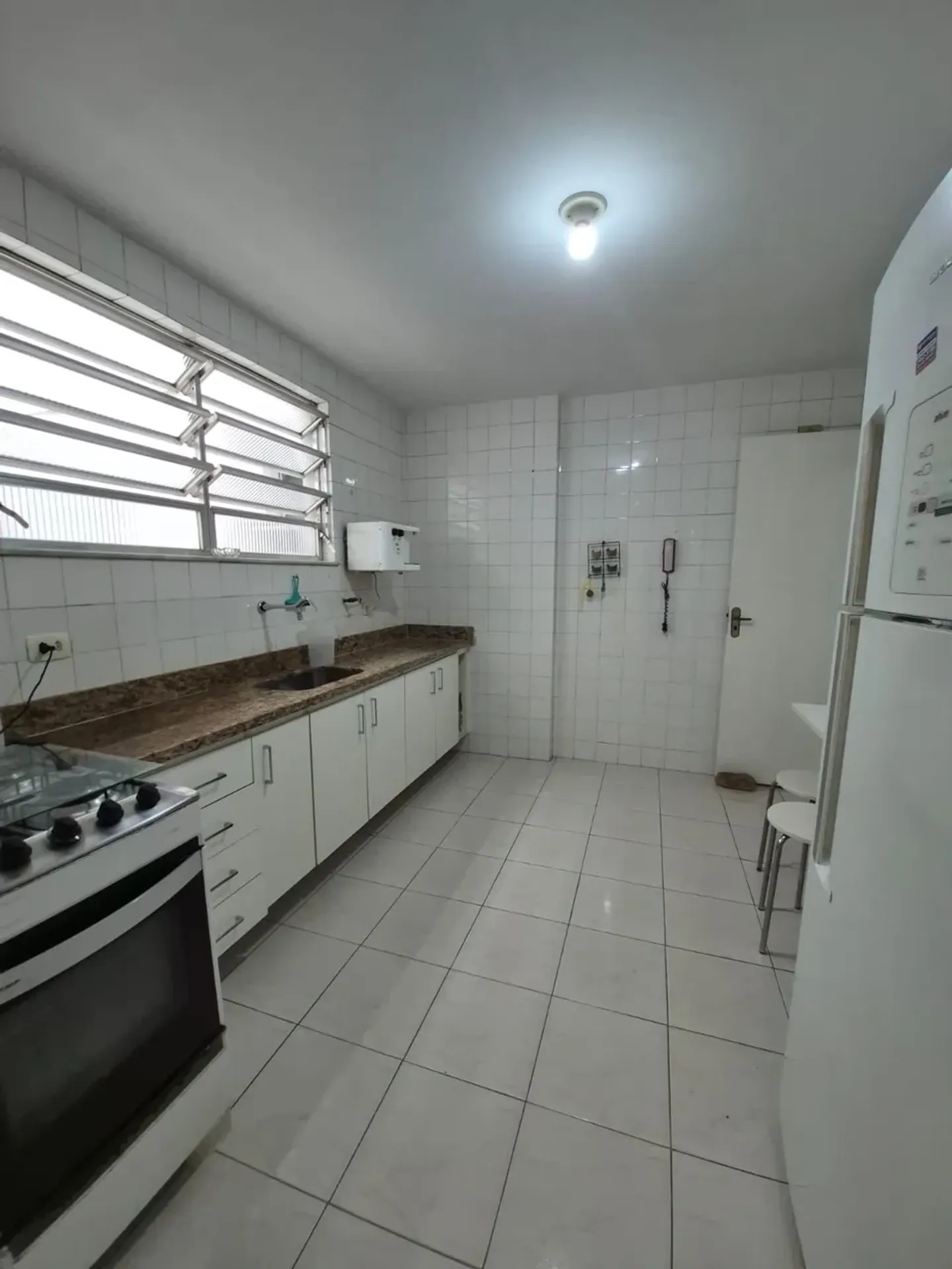 Home office in a 3-bedroom apartment, 140 m² — photo 31