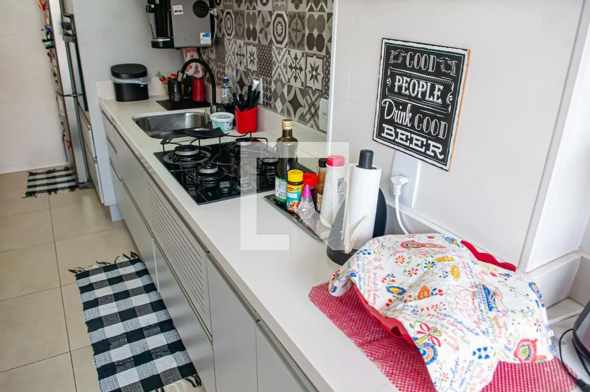 Walk-in closet in a 3-bedroom apartment, 130 m² — photo 27