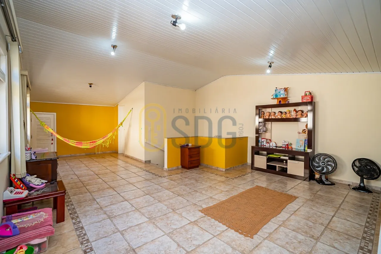 Furnished house with 4 bedrooms and 1 bathroom — photo 18