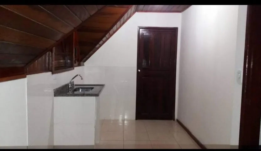 Casa com 2 quartos e varanda fechada em vidro — photo 2