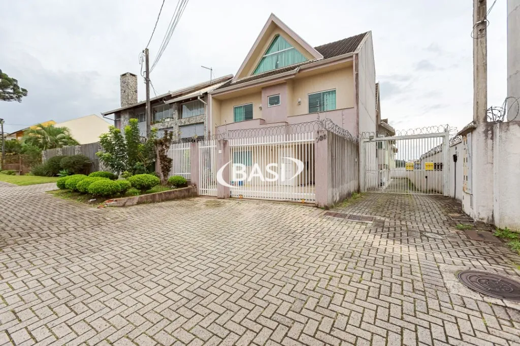 Two-story house with 3 bedrooms and 3 bathrooms, 2 parking — photo 72