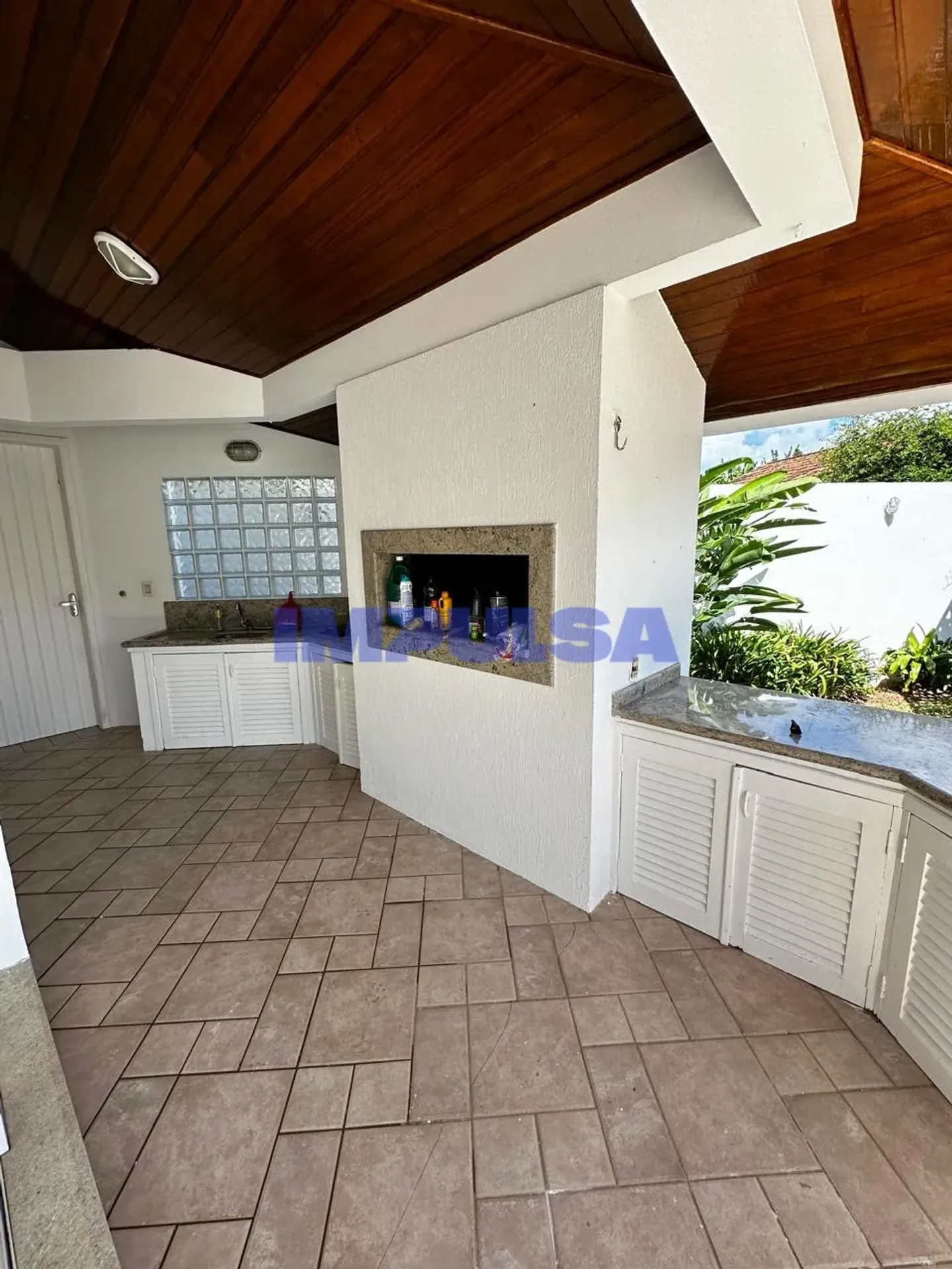 Ванна та 4 спальні: будинок 340 м² — photo 3