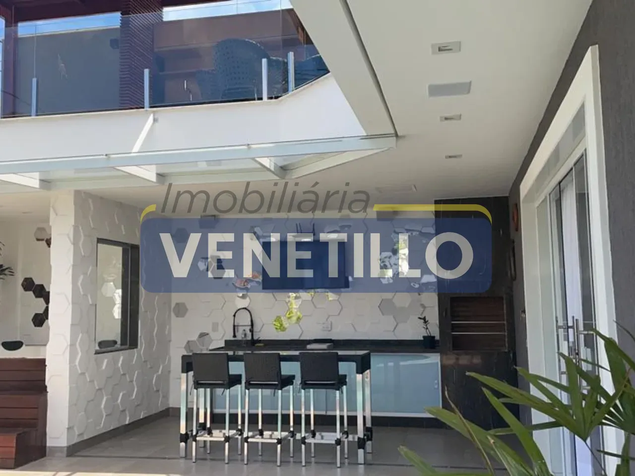 Furnished 240 m² house with 3 en-suite rooms — photo 37