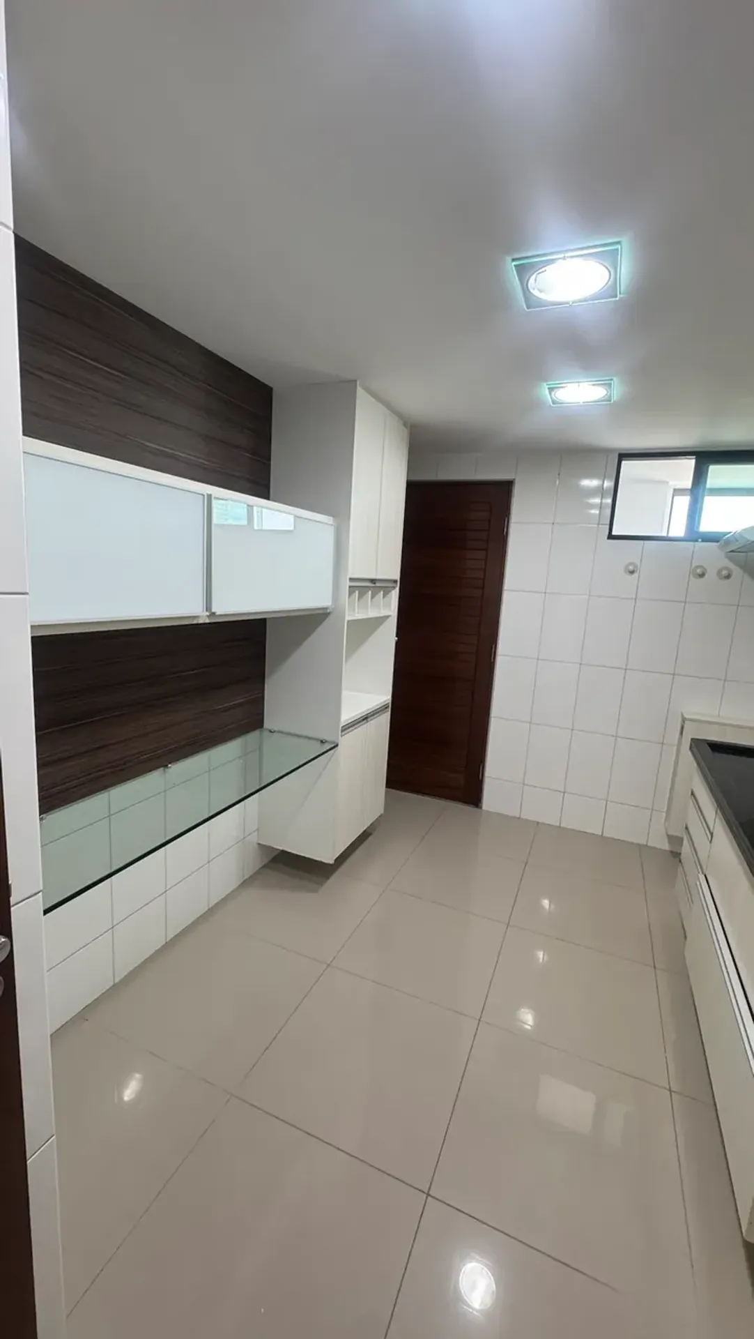 Apartment on the 18th floor with a washing machine — photo 18