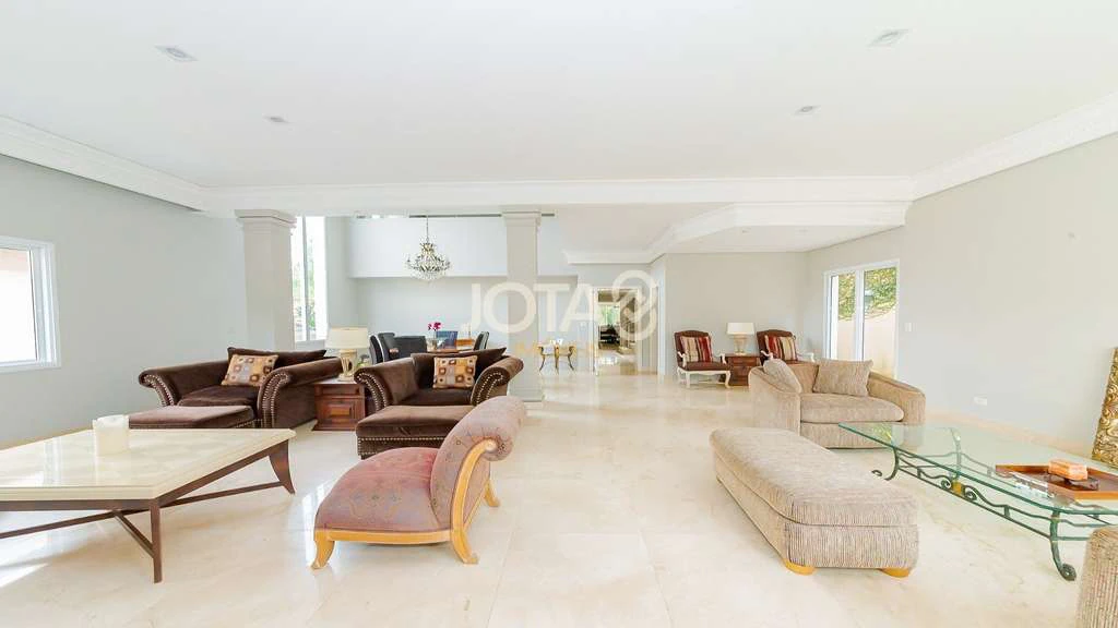 Furnished house with 5 bedrooms and 6 bathrooms — photo 3