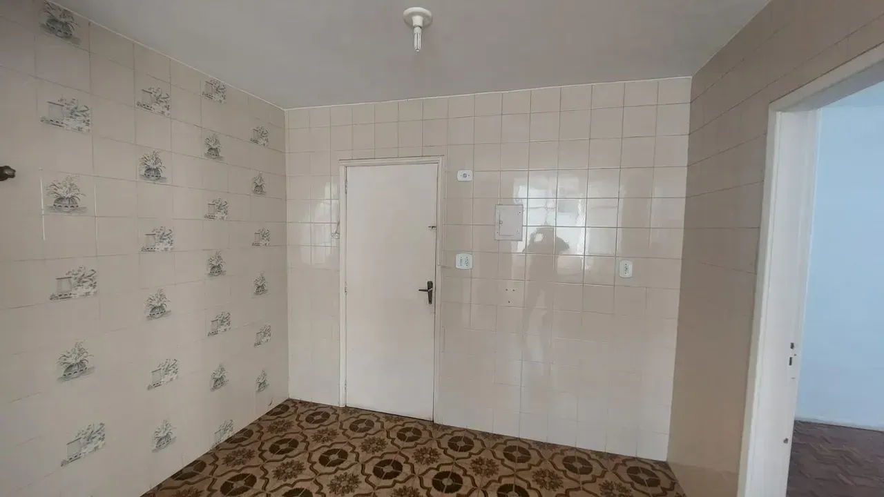 Unfurnished 2-bedroom apartment with 70 m² — photo 15