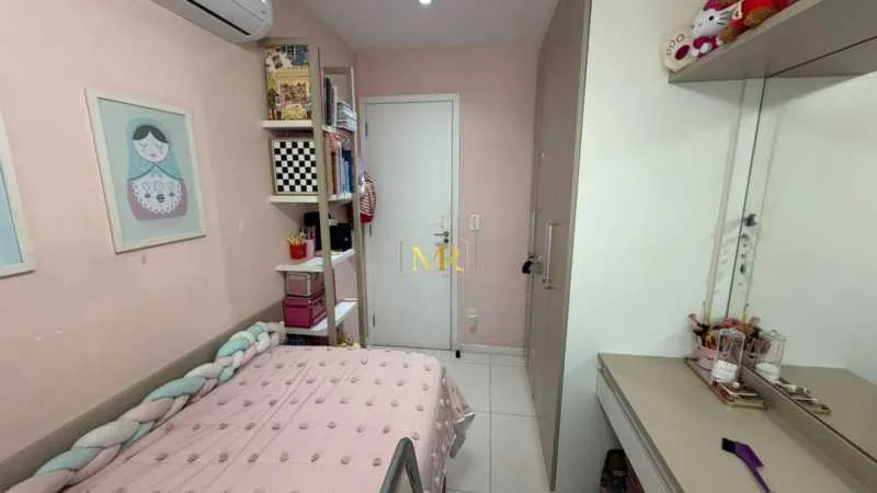 2-bedroom apartment in a building with a pool — photo 15
