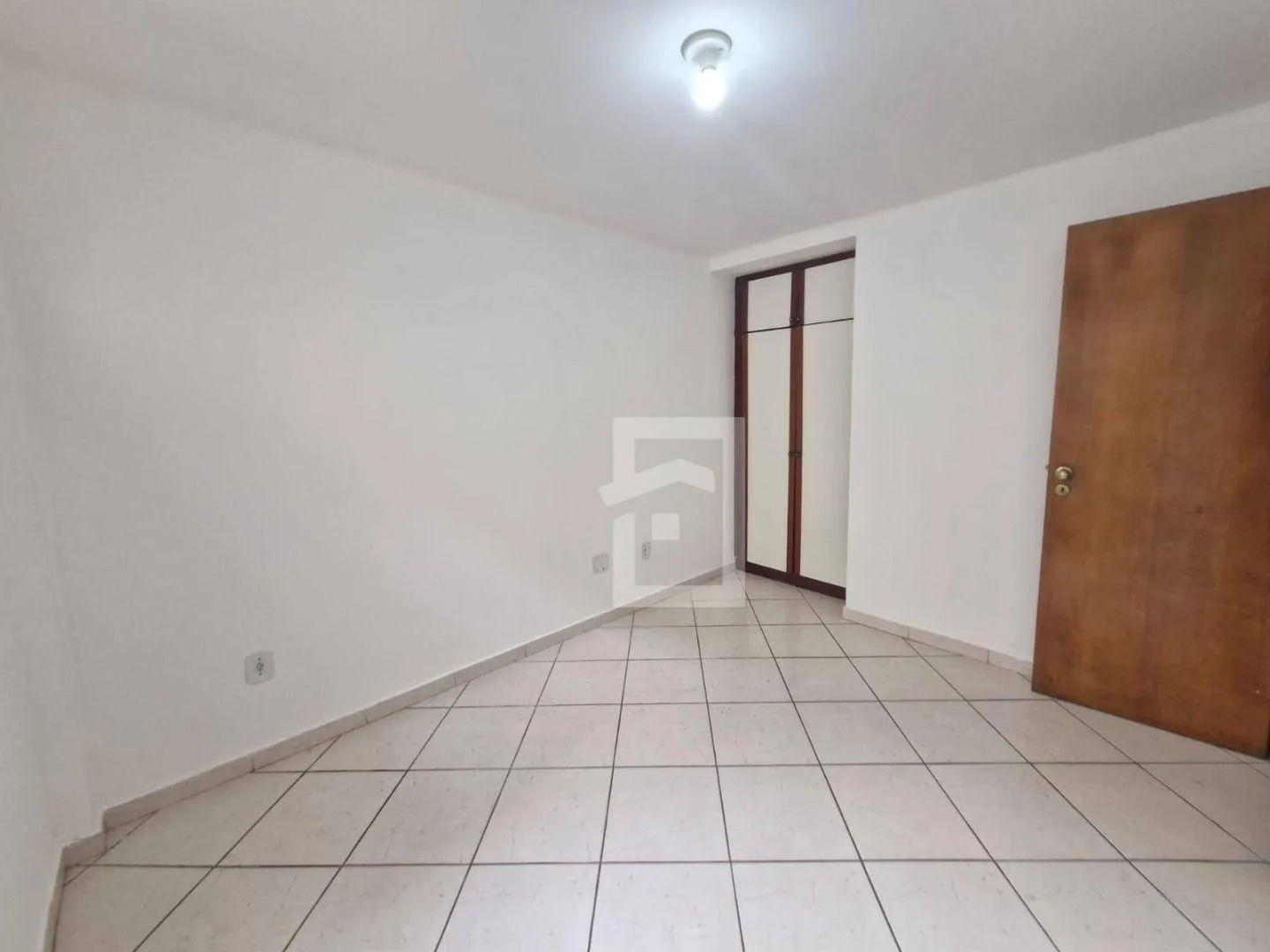 Apartamento com 2 quartos e 2 banheiros — photo 15