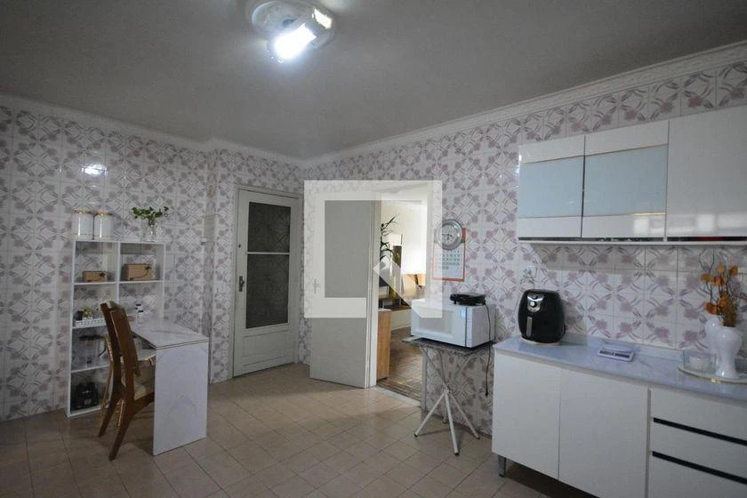 3-bedroom apartment with a mountain view — photo 20