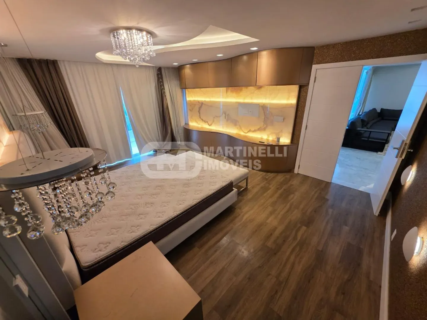 Furnished house with 5 bedrooms and 5 bathrooms — photo 34