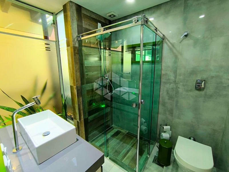 2-bedroom apartment with a water view in Florianópolis — photo 4