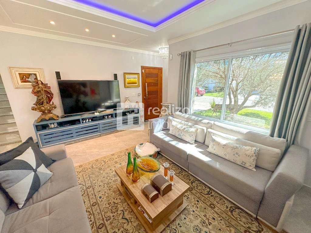 Casa en comunidad cerrada con 3 suites y 270 m² — photo 2