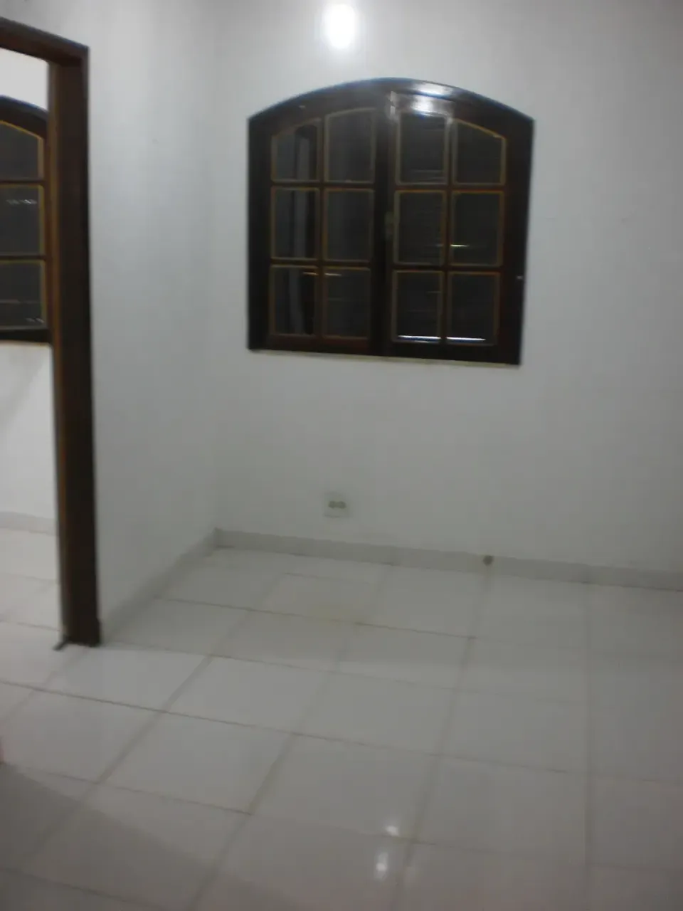 Casa sem mobília com 3 quartos e 2 banheiros — photo 2