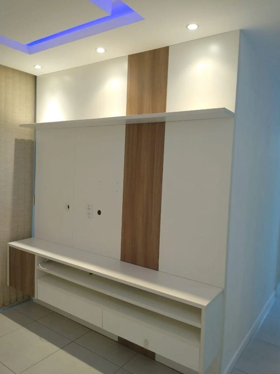2-bedroom apartment in a building with a gym — photo 3