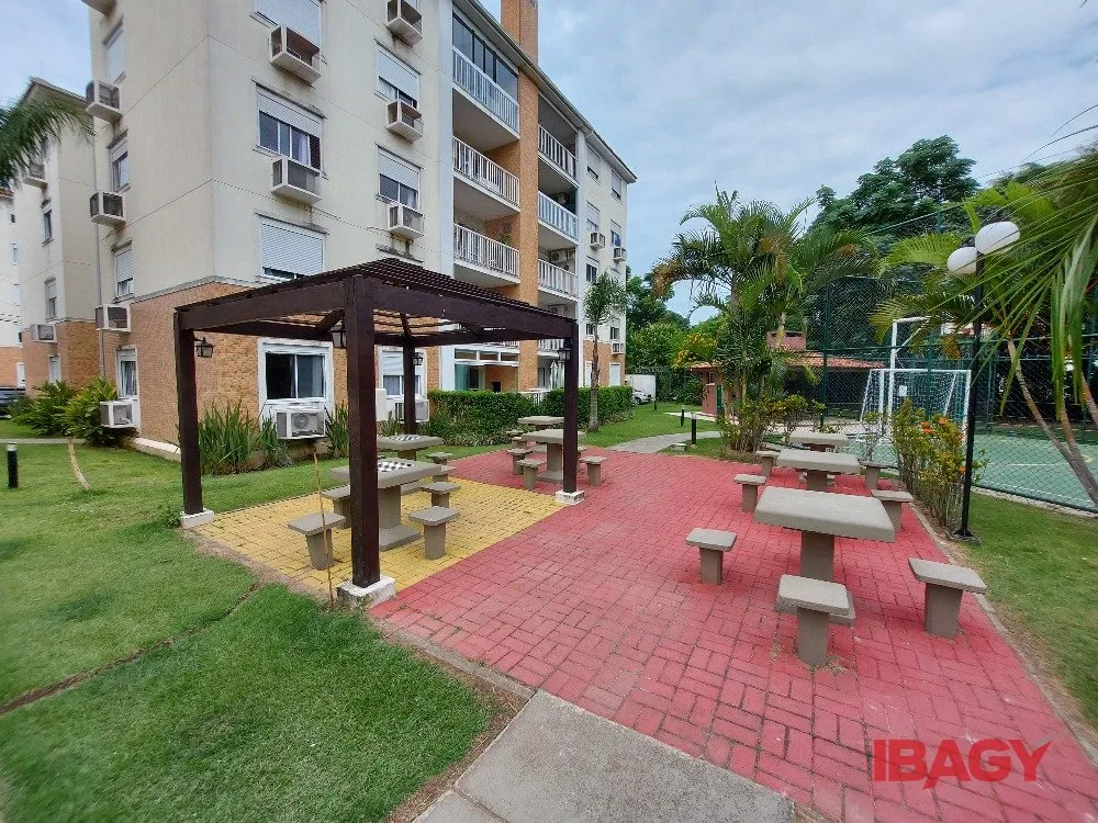 Apartamento de 2 dormitorios con balcón cerrado — photo 21