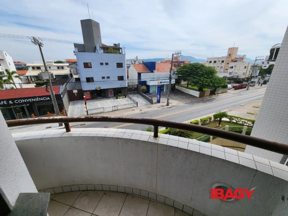 Квартира с 2 спальнями, 1 с ванной, 78 м² — photo 15