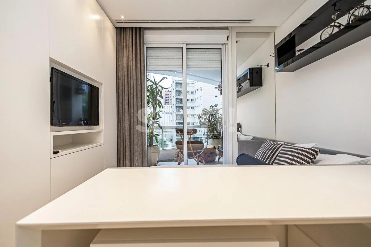 392 m² furnished apartment with 3 bedrooms and 5 baths — photo 48