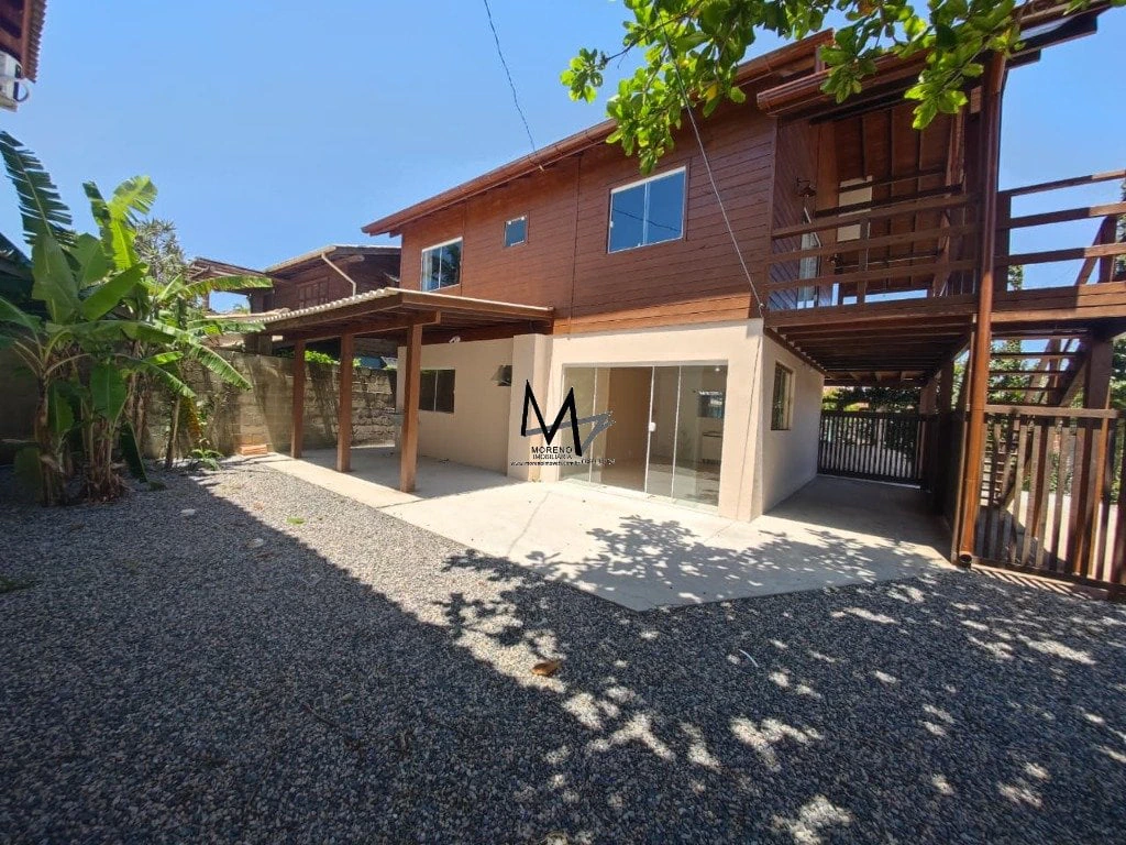 2-bedroom, 100 m² house in Florianópolis — photo 9
