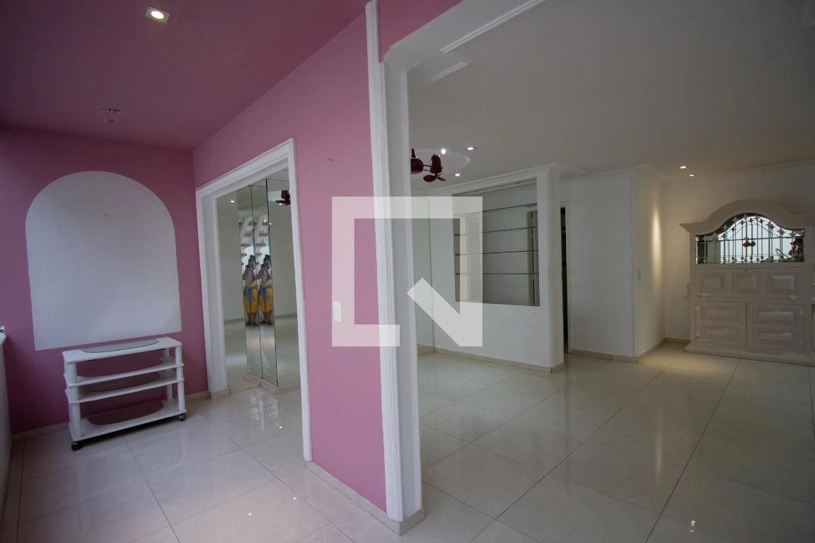 Apartamento sem mobília com 3 quartos e 5 banheiros — photo 30
