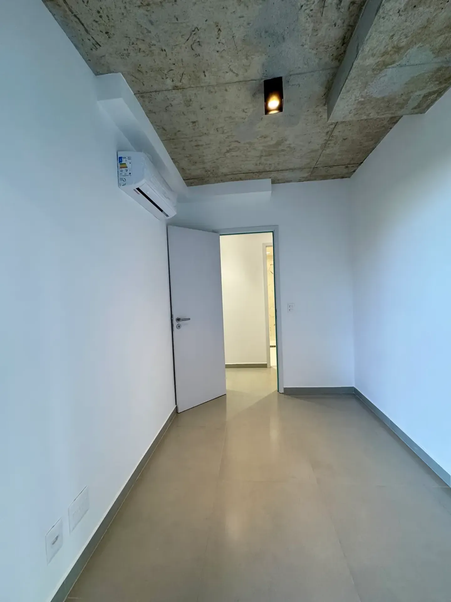 3-bedroom apartment with a private BBQ in Rio de Janeiro — photo 16