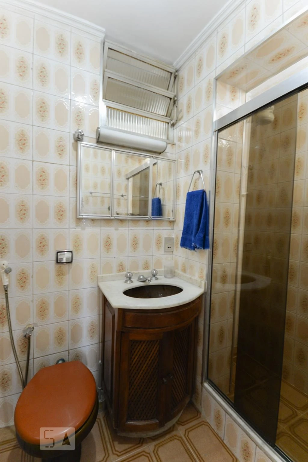3-bedroom apartment with a mountain view — photo 37
