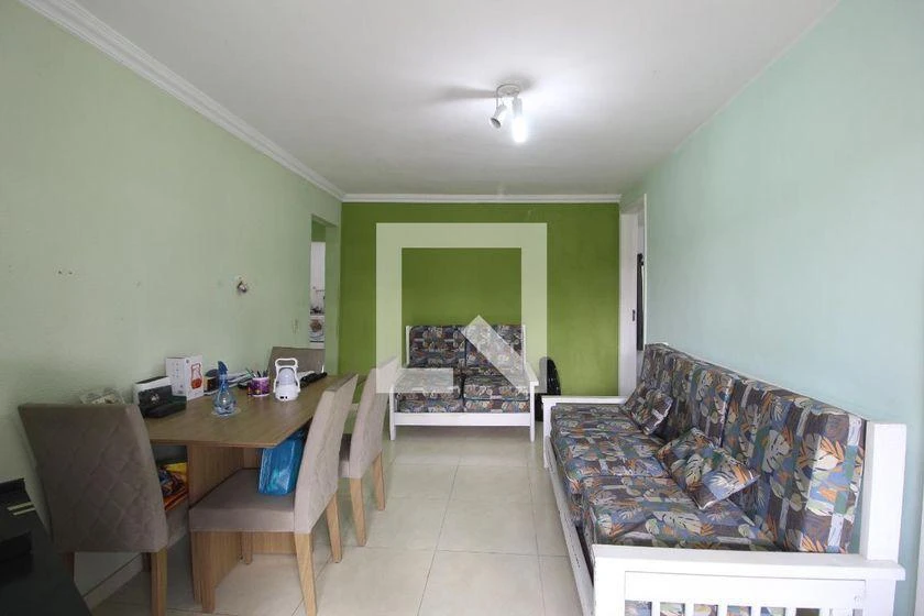 Rental house with 4 bedrooms and 240 m²