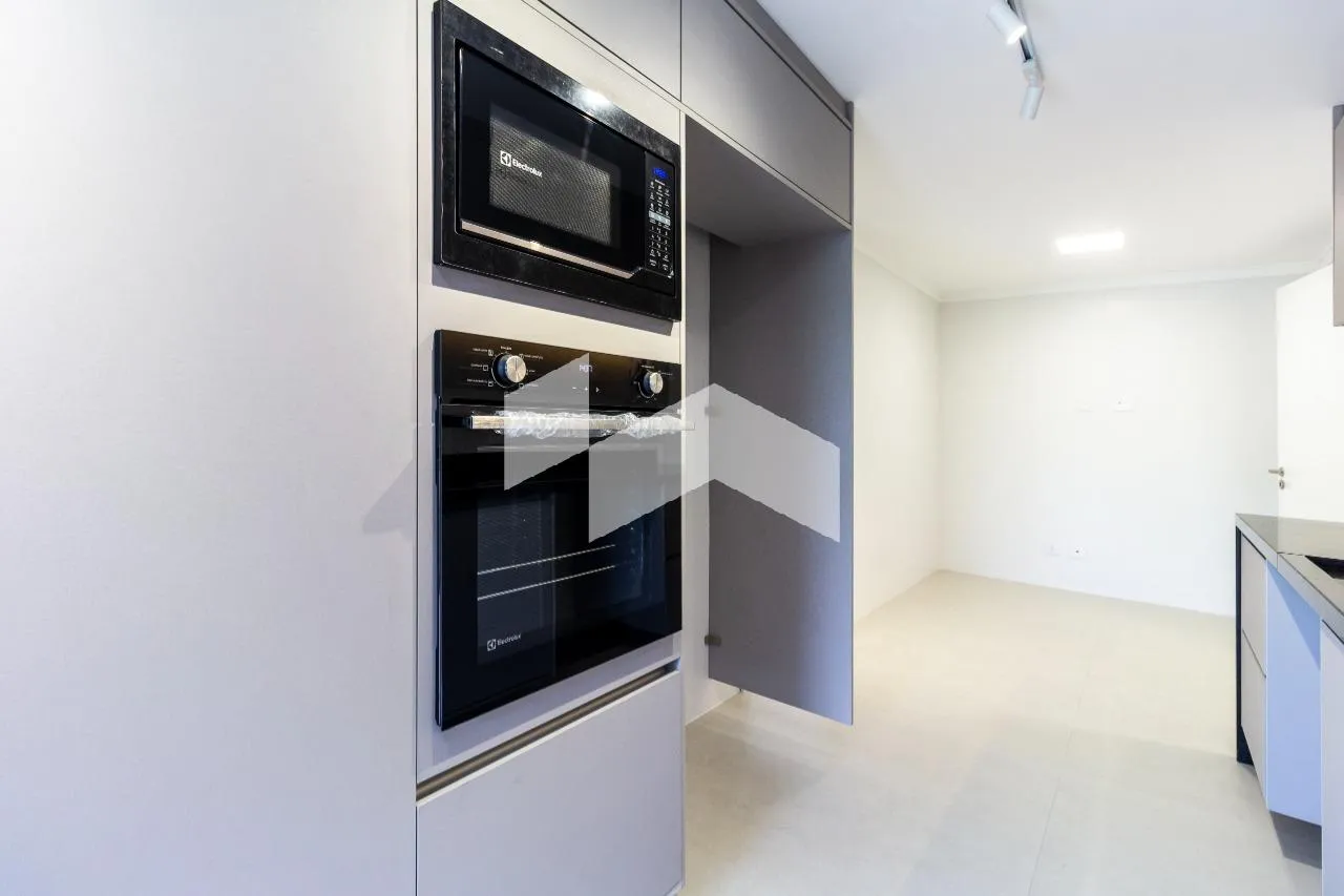 158 m² 4-bedroom apartment with private BBQ — photo 3