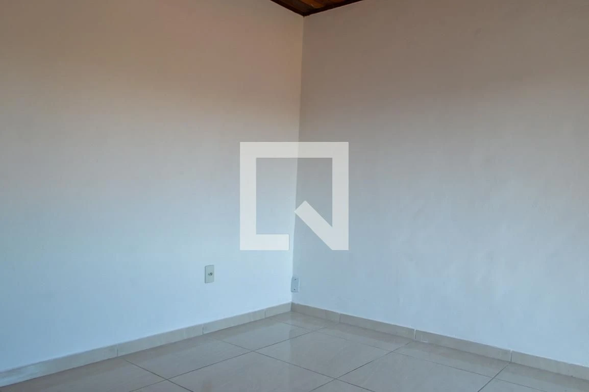 Condominium house with 2 bedrooms and a glass shower — photo 20