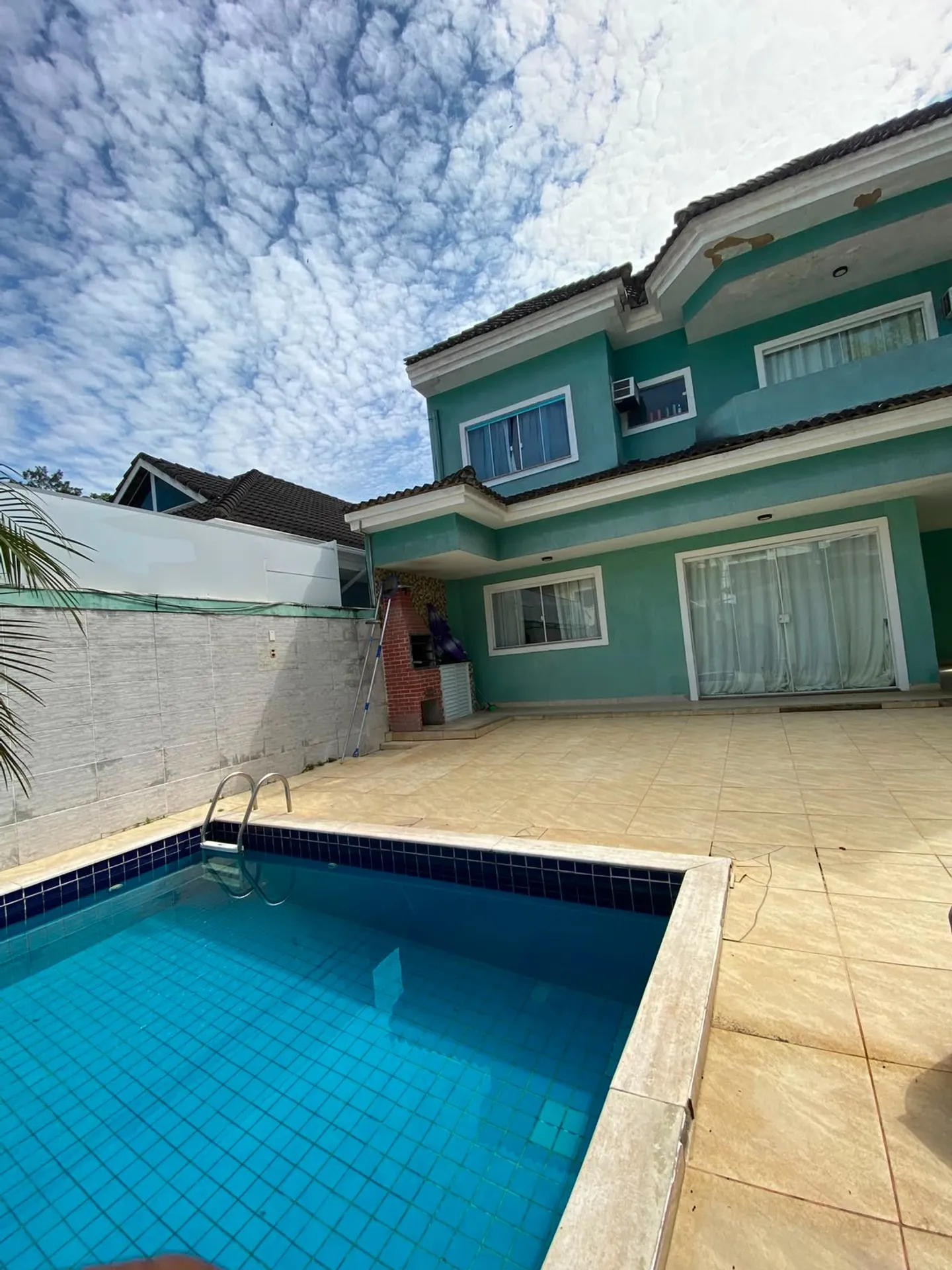 Casa amueblada con 3 dormitorios y cocina cerrada moderna — photo 23