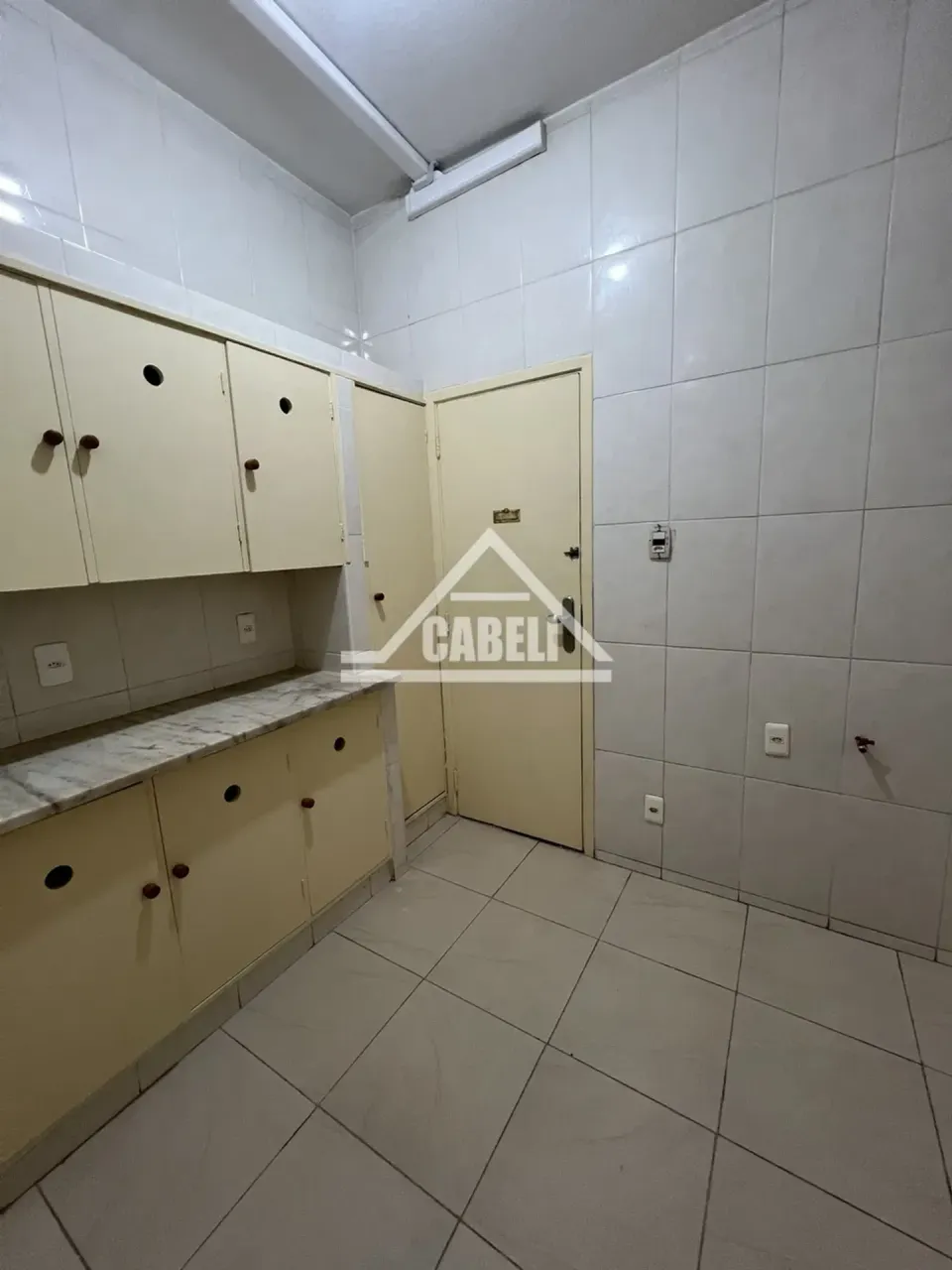 2-bedroom apartment with 2 bathrooms, no parking — photo 14