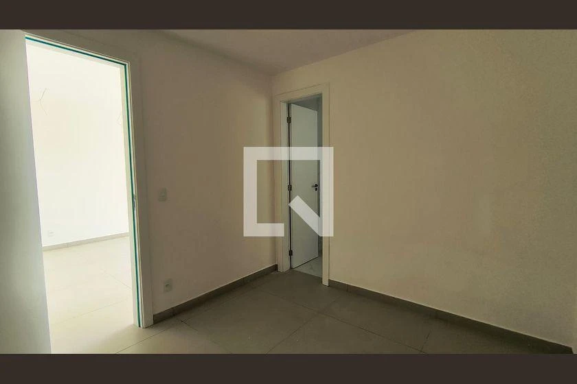 4-bedroom house with 210 m² and 4 parking spaces — photo 13