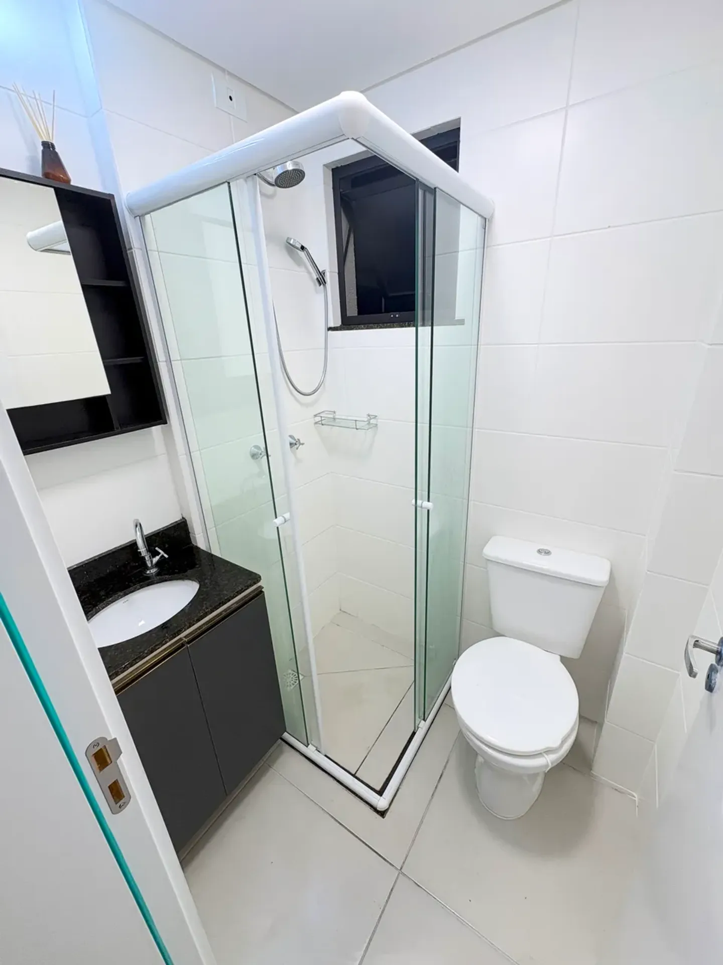 33 m² apartment with a washing machine and a dryer — photo 17