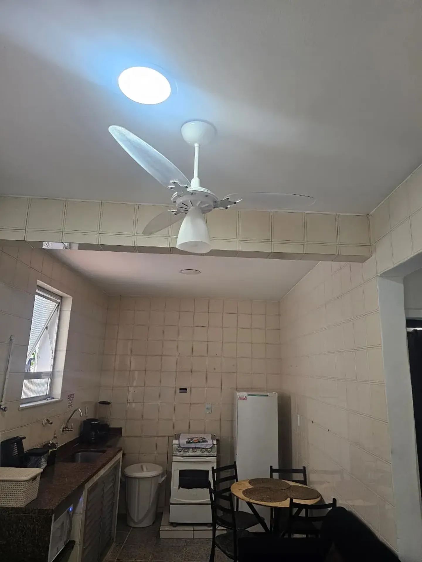 Furnished 2-bedroom apartment with a gas mini-kitchen — photo 28