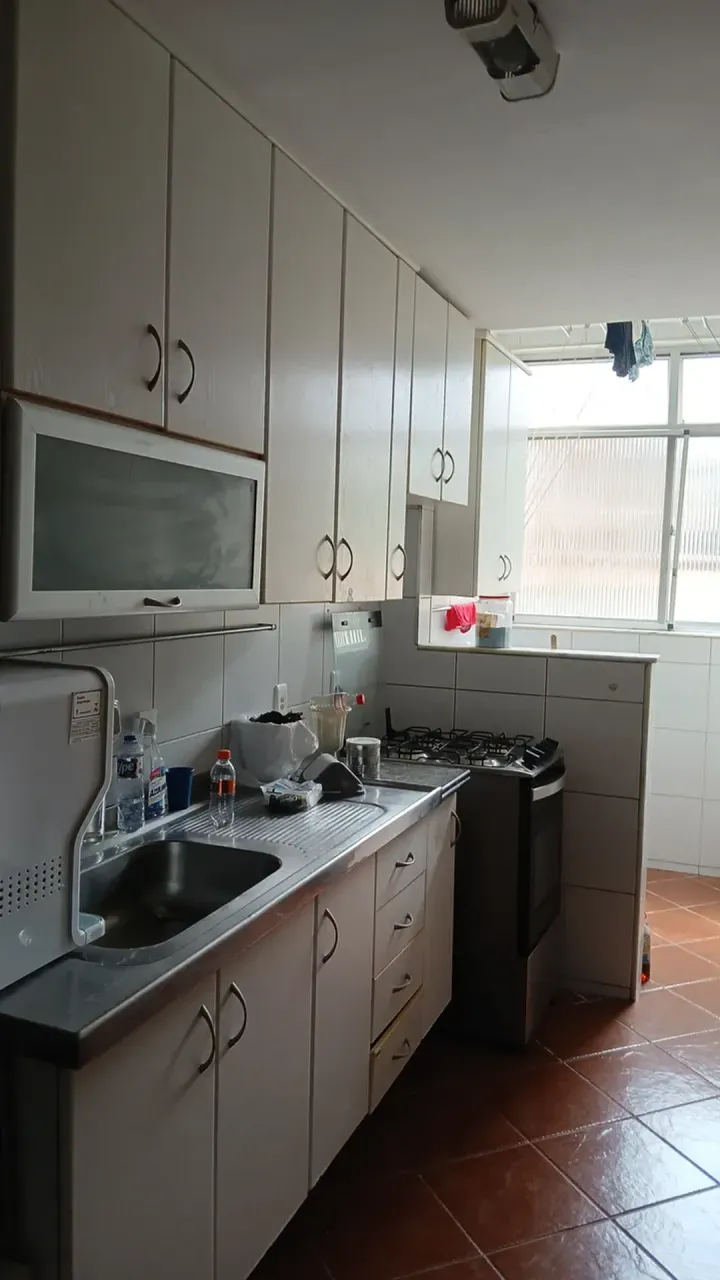 Furnished 3-bedroom apartment with 1 bathroom and parking — photo 10