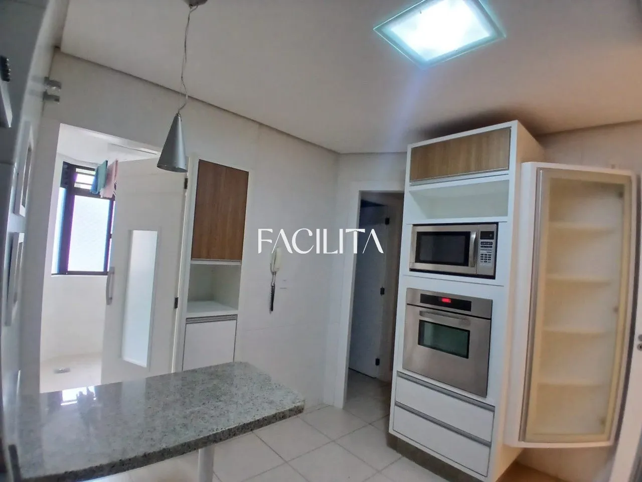 Apartamento de 3 dormitorios con baño en suite y balcón — photo 8